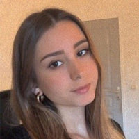 Théa Moffront – Etudiante en BTS Communication – Esarc à Montpellier Théa Moffront – Etudiante en BTS Communication – Esarc à Montpellier
